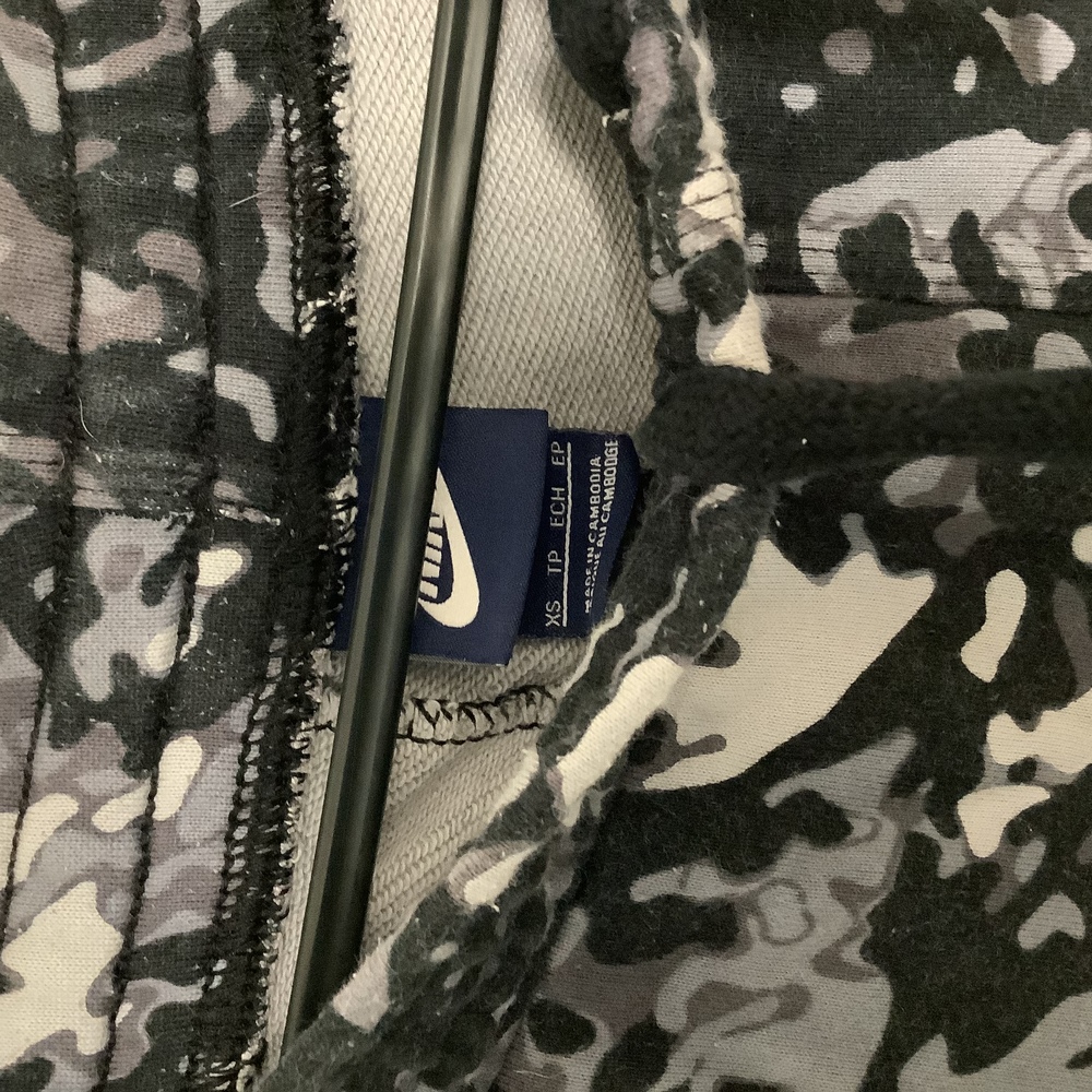 Nike Camouflage Slim Fit Jogging Bottoms - Size XS - Black & Grey - Picture 4 of 4
